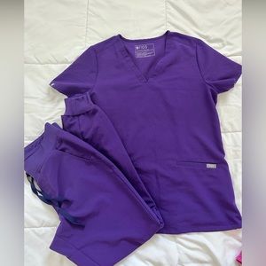 FIGS size small purple scrubs